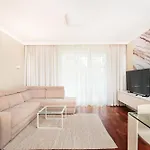 Of The Kings - Solaris Apartamento Cracovia
